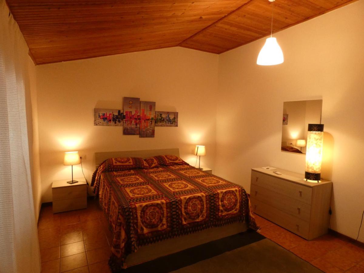 Holiday House Apartman Santa Severina Kültér fotó
