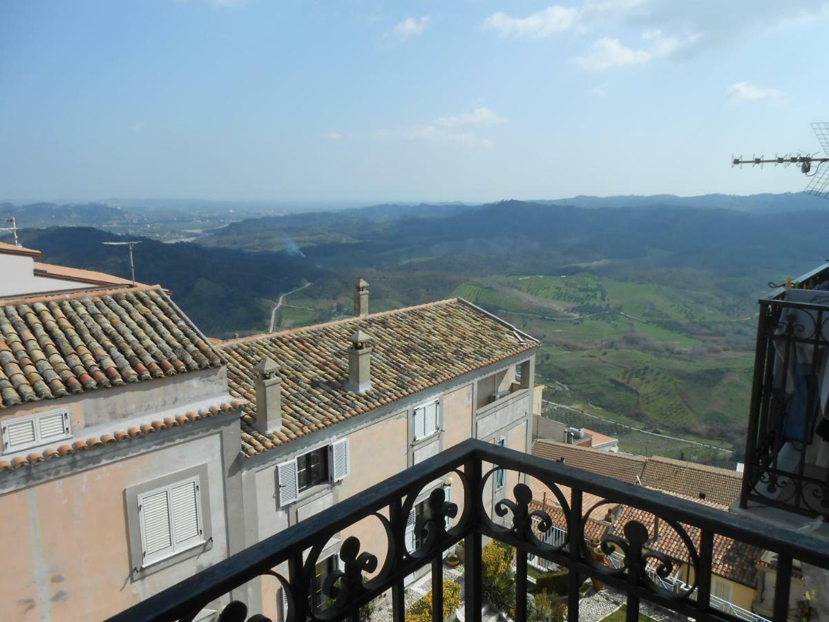 Holiday House Apartman Santa Severina Kültér fotó