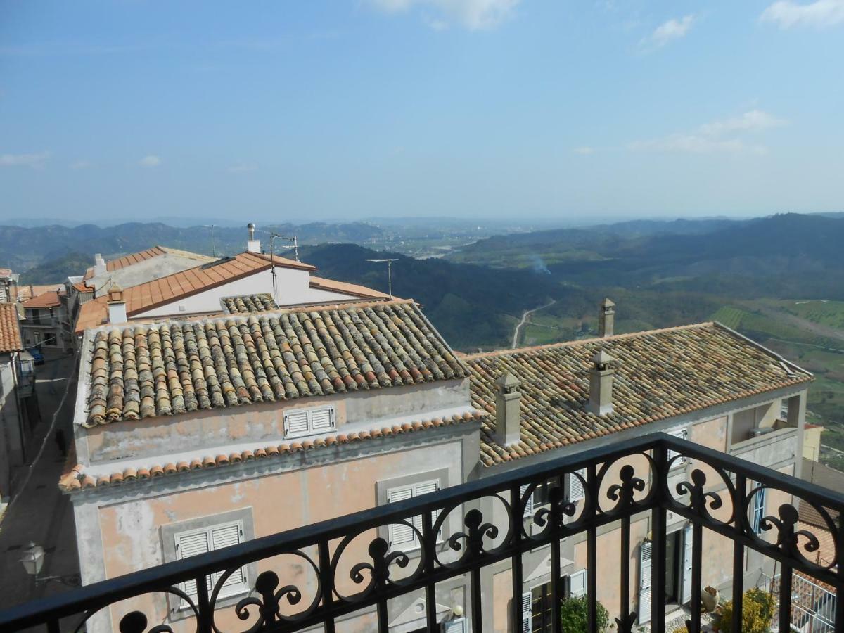 Holiday House Apartman Santa Severina Kültér fotó